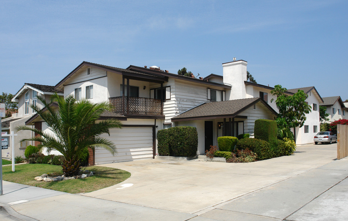 16772 Blanton St in Huntington Beach, CA - Building Photo