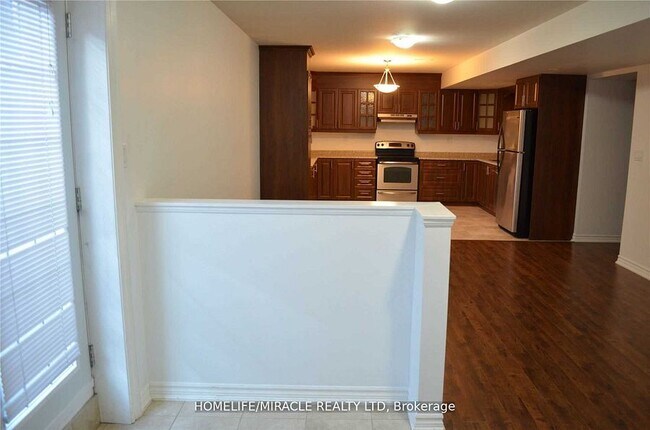 153 Willis Rd in Vaughan, ON - Building Photo - Building Photo