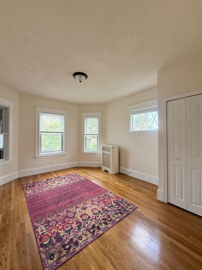 186 Powder House Blvd, Unit 2 in Somerville, MA - Foto de edificio - Building Photo