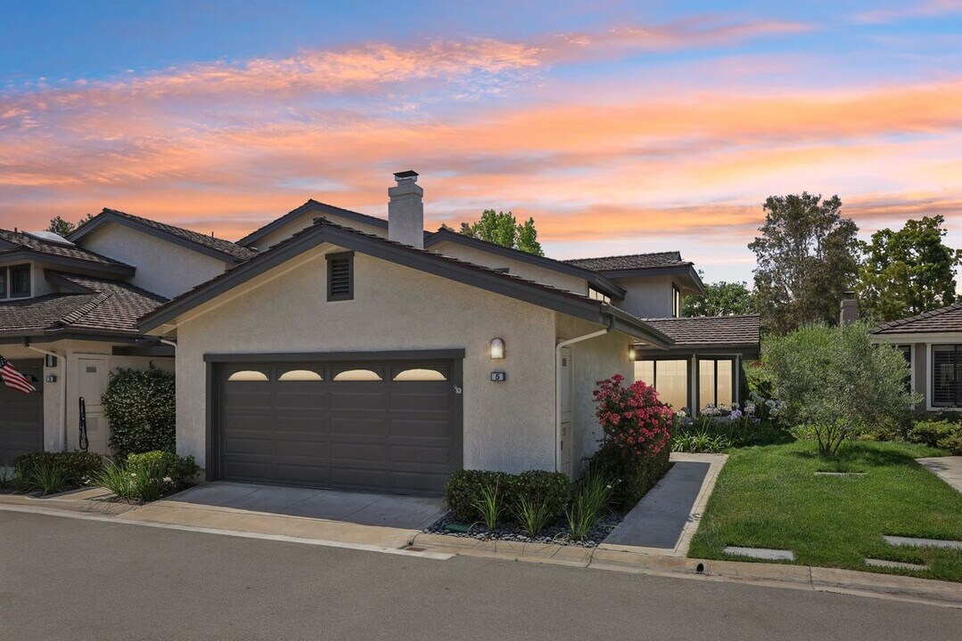 5 Nantucket Pl in Manhattan Beach, CA - Building Photo