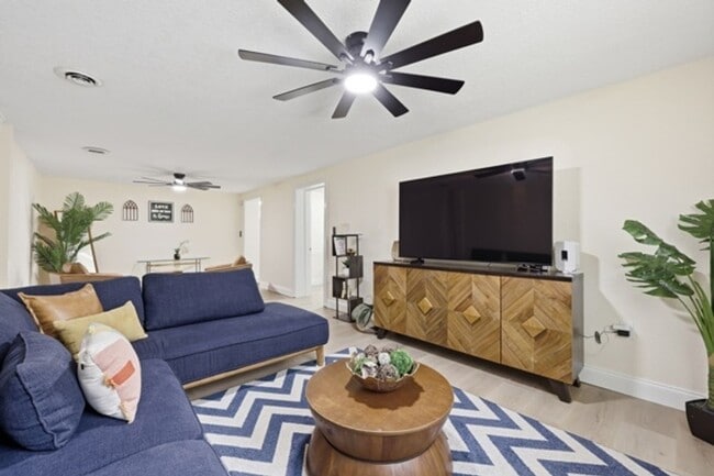 property at 9565 Carbondale Dr W