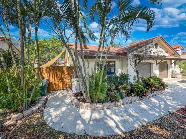 property at 421 NE 38th St