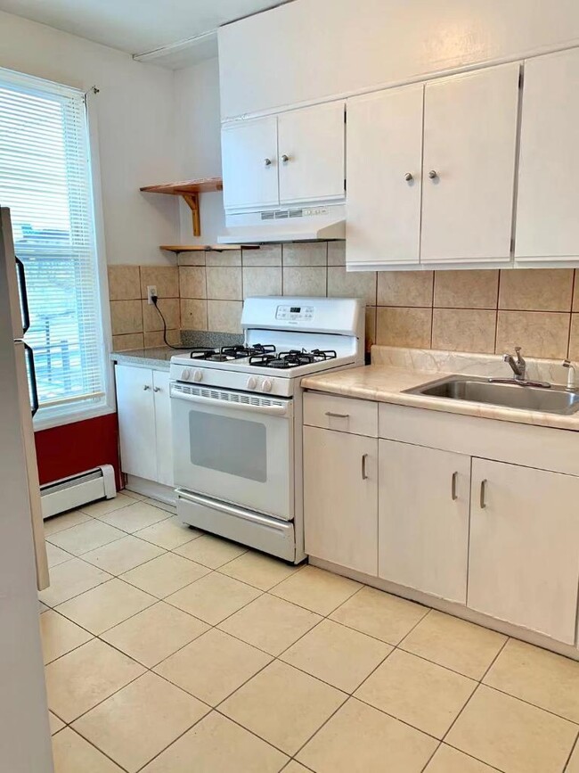 1718 79th St in Brooklyn, NY - Building Photo - Building Photo