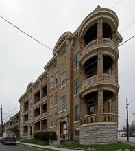 1005 Ross Ave in Cincinnati, OH - Building Photo - Building Photo