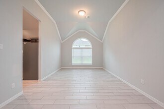 17 Rd 6615 in Mont Belvieu, TX - Building Photo - Building Photo