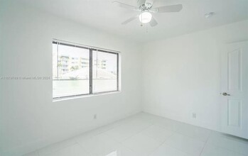 7935 Crespi Blvd in Miami Beach, FL - Building Photo - Building Photo