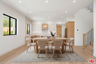5658 Winnetka Ave in Los Angeles, CA - Building Photo - Building Photo