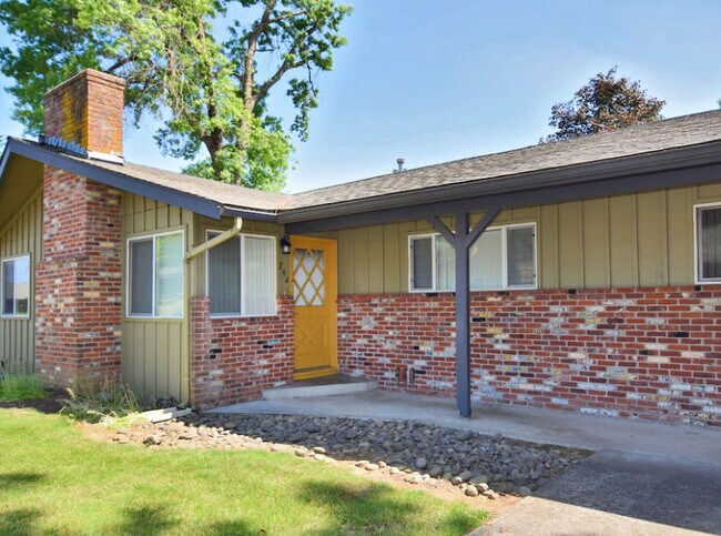 Elizabeth Anne Apartments in Gresham, OR - Foto de edificio - Building Photo
