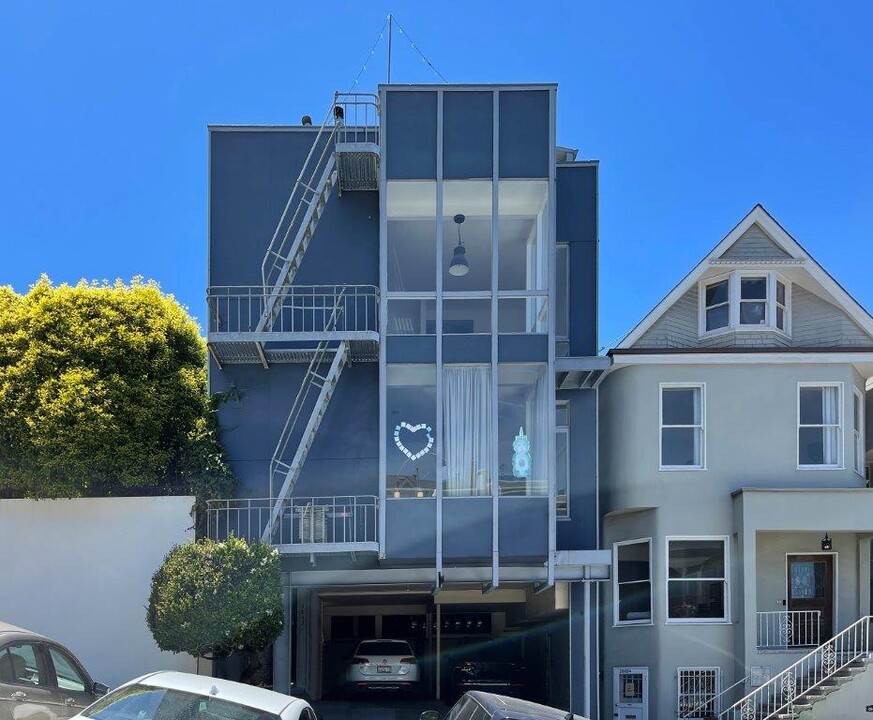 Fillmore Garden Apartments in San Francisco, CA - Building Photo