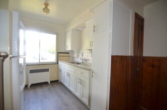 6320 Kennedy Ave, Unit 1 in Cincinnati, OH - Building Photo - Building Photo