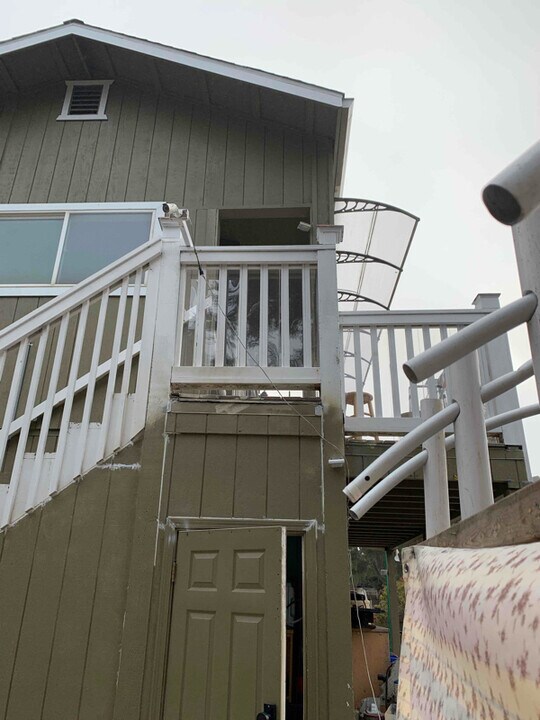 816 Jessie St, Unit upper level in Monterey, CA - Building Photo