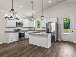 66 Kiowa Trail in Crawfordville, FL - Building Photo - Building Photo