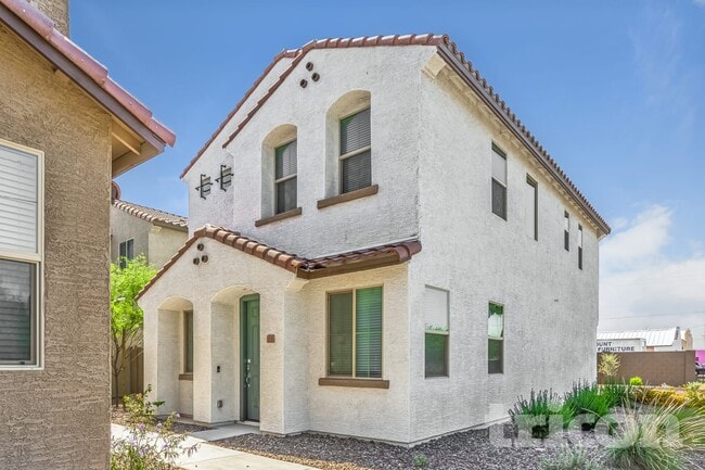 property at 2929 N 28th St