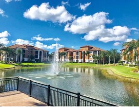 8351 38th St Cir E in Sarasota, FL - Building Photo - Building Photo