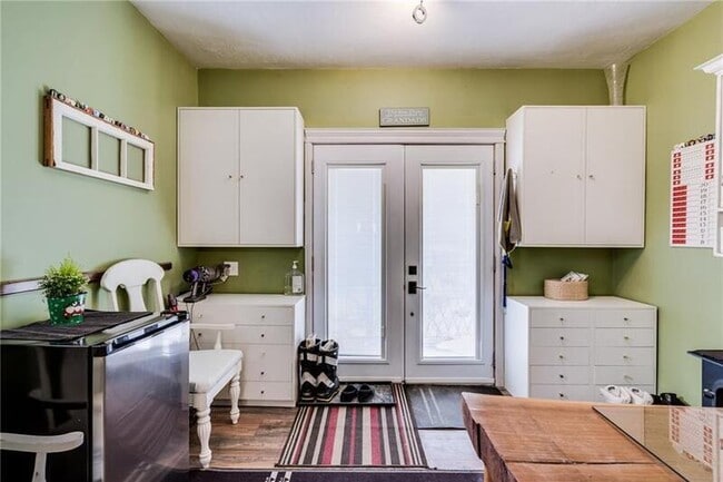 property at 275 Kensington Ave N