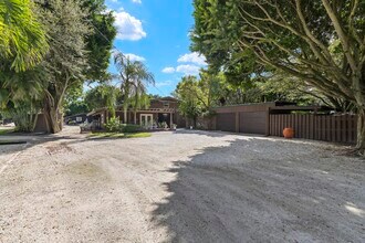 14996 50th St S in Wellington, FL - Foto de edificio - Building Photo