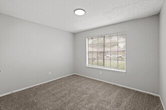 7215 Trogon Ln in Houston, TX - Building Photo - Building Photo