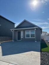 3674 S Quay St in Kennewick, WA - Building Photo - Building Photo