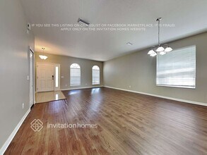 10417 Meadow Spring Dr in Tampa, FL - Foto de edificio - Building Photo