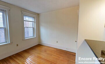 51 Queensberry St, Unit 16 in Boston, MA - Building Photo - Building Photo