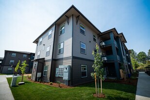 Crossings at Center Street in Salem, OR - Building Photo
