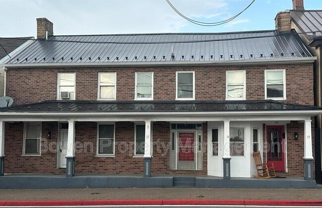property at 17 S Main St