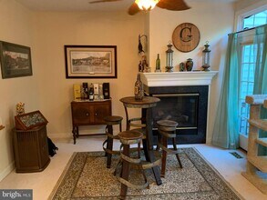 7106 Point Replete Cir in Fort Belvoir, VA - Building Photo - Building Photo