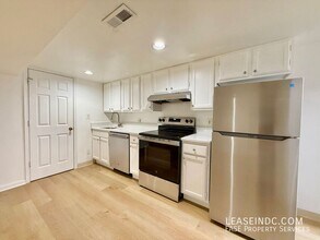 29 T St NW in Washington, DC - Building Photo - Building Photo