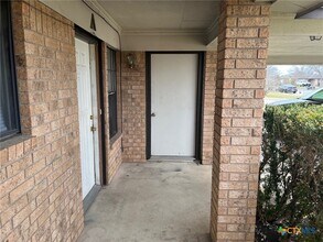 2406 Shoemaker Dr in Killeen, TX - Building Photo - Building Photo