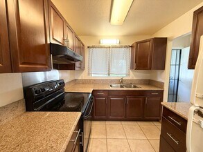 98-1455-1455 Kamahao St in Pearl City, HI - Building Photo - Building Photo