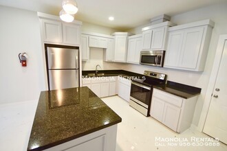 219 Fig Dr-Unit -4 in Edinburg, TX - Building Photo - Building Photo