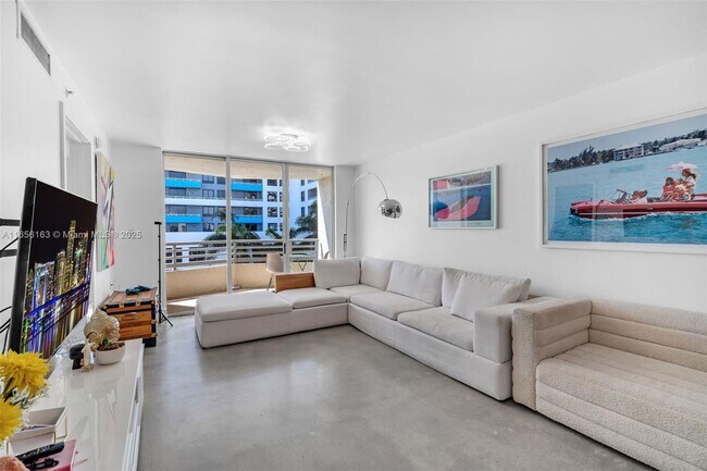 property at 1401 Bay Rd