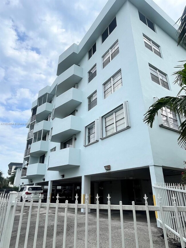 property at 1990 Marseille Dr