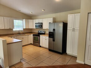 1643 Landon Ln, Unit Lovely Duplex in Murphysboro, IL - Building Photo - Building Photo