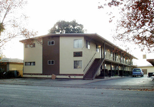 Yuba Apartments in Gilroy, CA - Building Photo - Building Photo