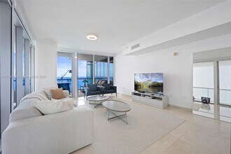 17121 Collins Ave, Unit # 1508 in Sunny Isles Beach, FL - Building Photo - Building Photo