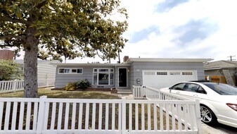 5018 Rockford Dr in San Diego, CA - Building Photo