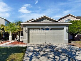 8154 Canterbury Lake Blvd in Tampa, FL - Building Photo