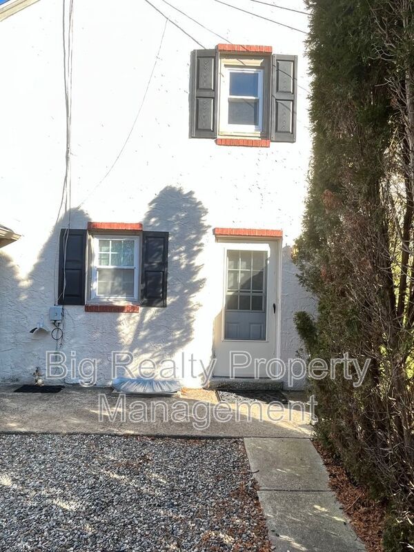 919 Valley Forge Rd in Phoenixville, PA - Building Photo - Building Photo