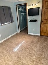 204 Treasure Ave in Shelby, MT - Foto de edificio - Building Photo