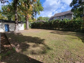 1238 Black Oak Dr in South Bend, IN - Building Photo - Building Photo