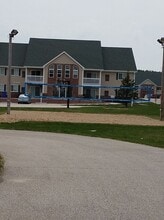 Honey Creek Apartments in East Troy, WI - Building Photo - Building Photo