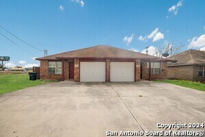 1152 Misty Acres Dr in New Braunfels, TX - Building Photo