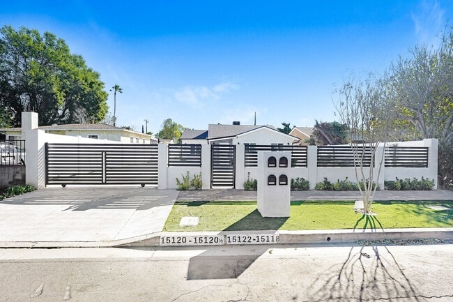 15120 1/2 Nurmi St in Los Angeles, CA - Building Photo - Building Photo