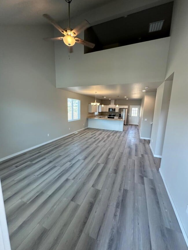 502 S 90th Ave in Yakima, WA - Building Photo - Building Photo