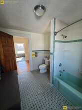 465 Park Dr, Unit 20 in Boston, MA - Foto de edificio - Building Photo