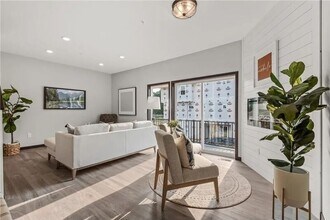 10280 3rd St NE in Blaine, MN - Building Photo - Building Photo