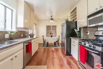 1220 S Highland Ave in Los Angeles, CA - Building Photo - Building Photo