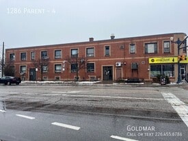 1286 Parent in Windsor, ON - Building Photo