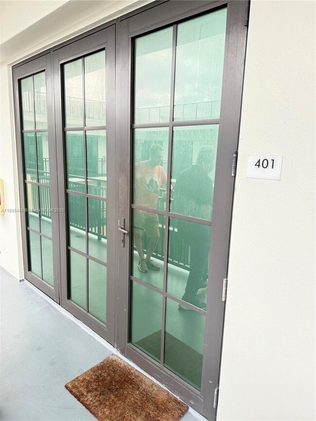 4100 SW 64th Ave in Davie, FL - Building Photo - Building Photo